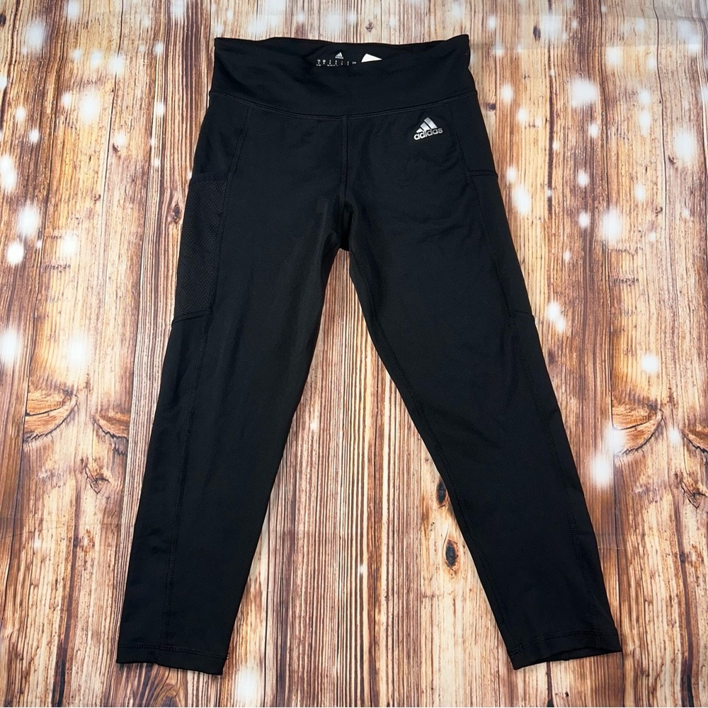 NWT Adidas 3/4 Tight Leggings Size Small Black